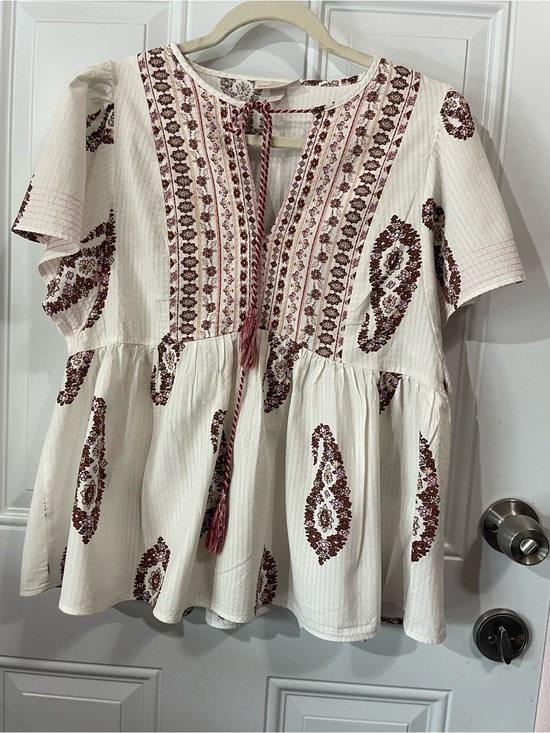 Knox Rose Tops - Knox Rose Cream Peasant Tunic with Burgundy Floral Print